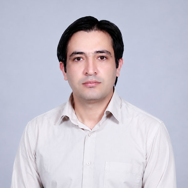 دکتر امین نجفی فلوشیپ فوق تخصصی شبکیه در اردبیل