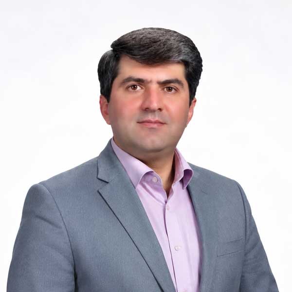 دکتر مجید رستمی مقدم متخصص بیماری‌های پوست (درماتولوژی) در اردبیل