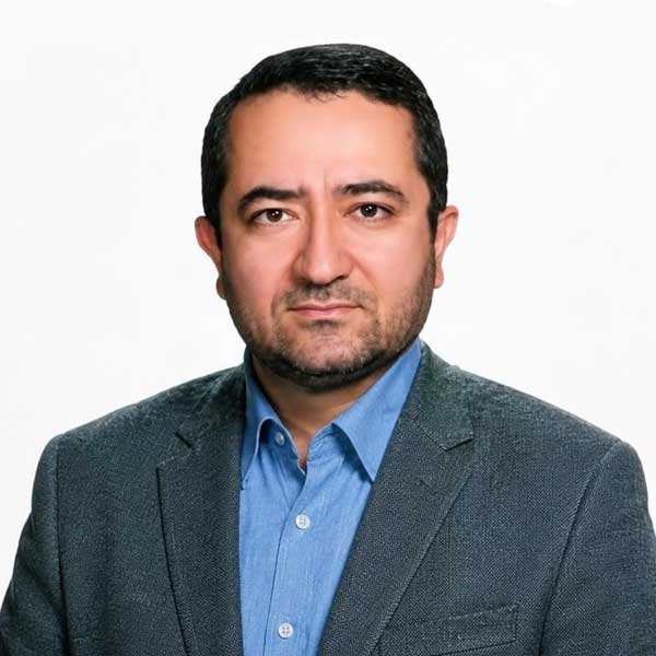 شهرام علمداری متخصص داخلی در اردبیل